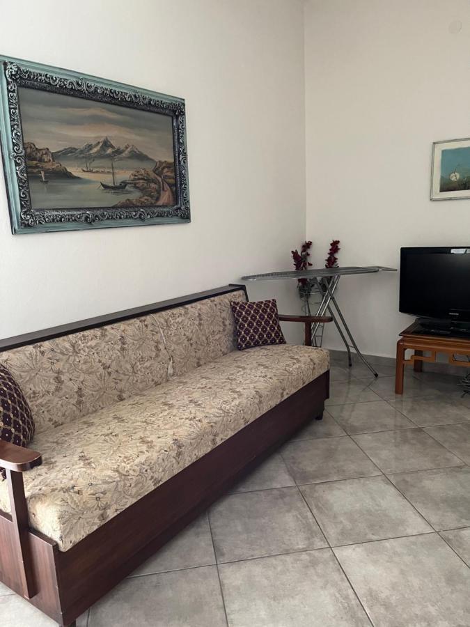 Xronis Apartments Néa Mihanióna Kültér fotó